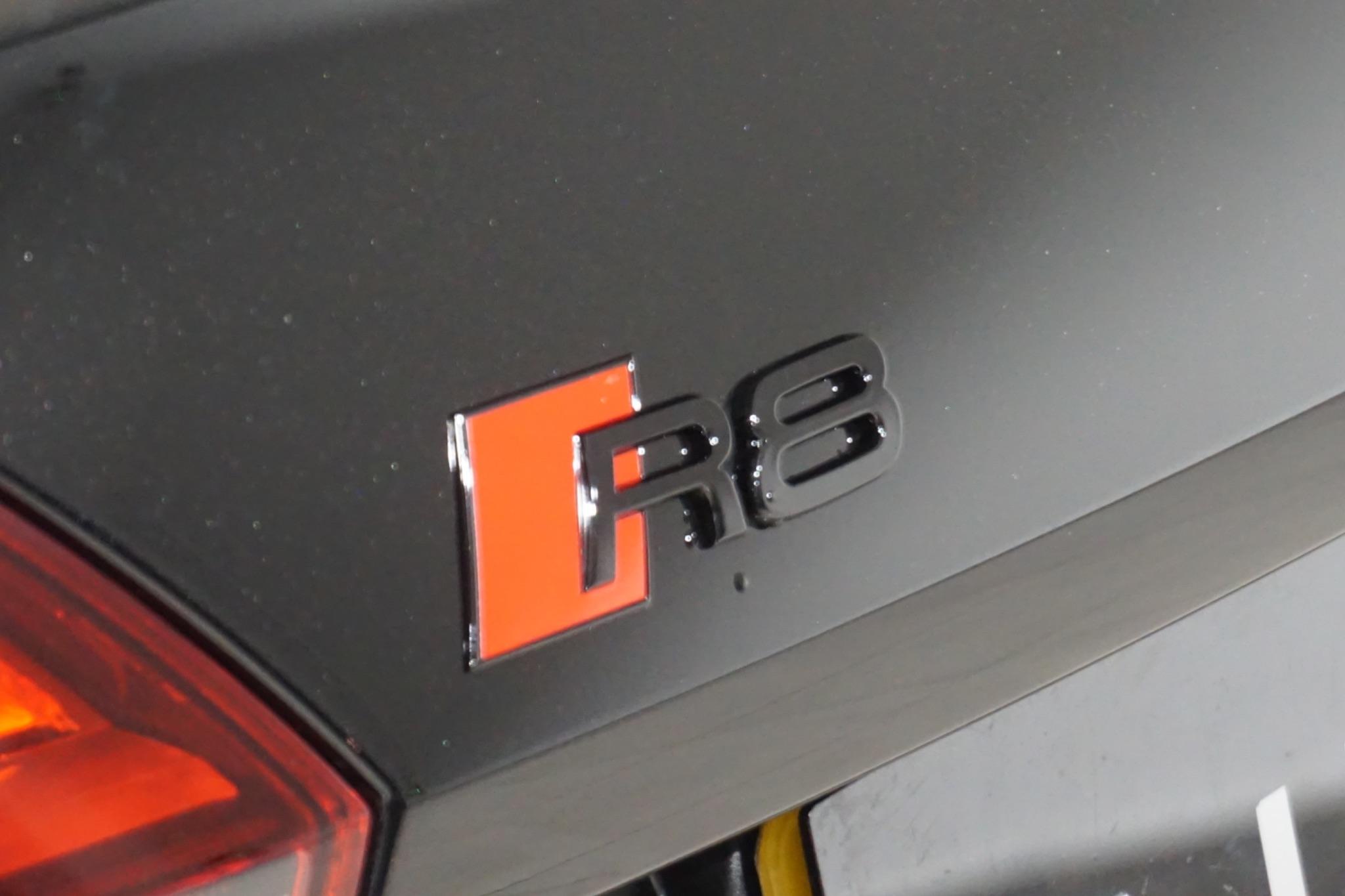 Audi R8 5.2 FSI V10 Performance Edition S Tronic quattro Euro 6 (s/s) 2dr